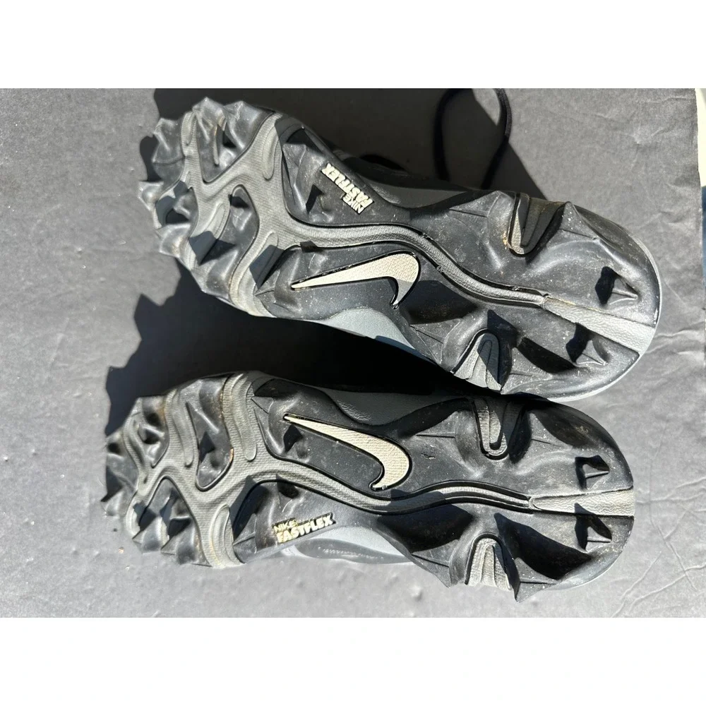 Nike natural secure shows